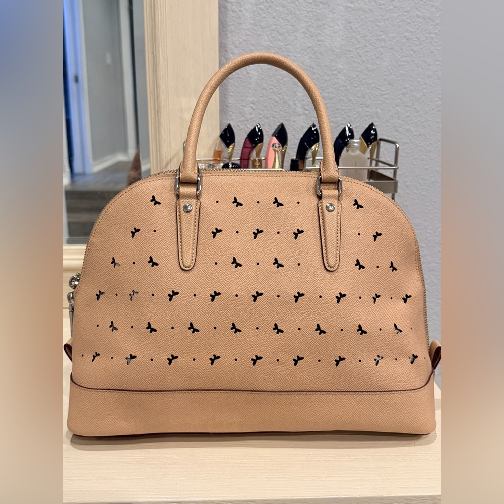 COACH SIERRA SATCHEL IN PERFORATED CROSSGRAIN LEATHER - Picture 2 of 11